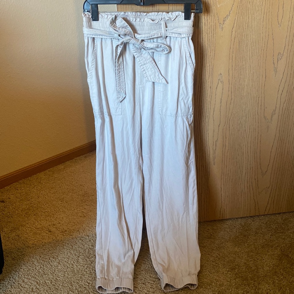 Women’s light grey Abercrombie joggers